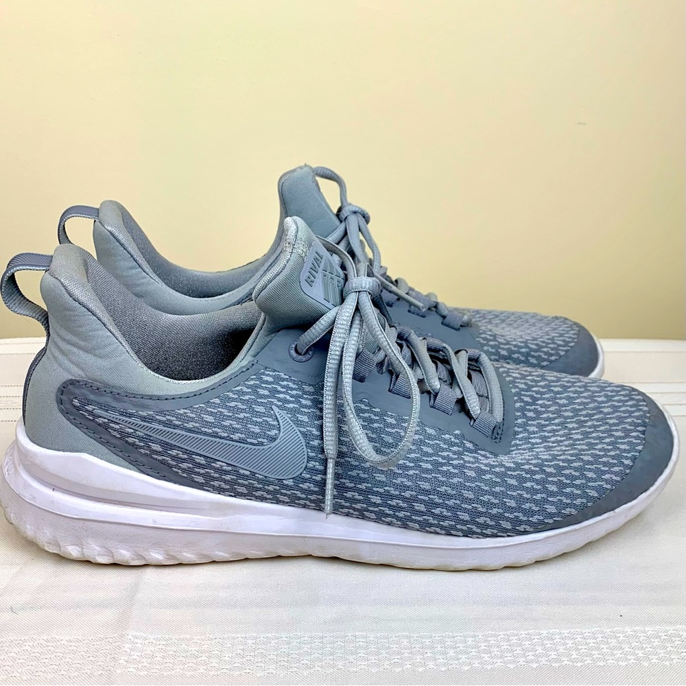 Nike womens Rival Light Gray Sneaker, Size 10 - Picture 1 of 10